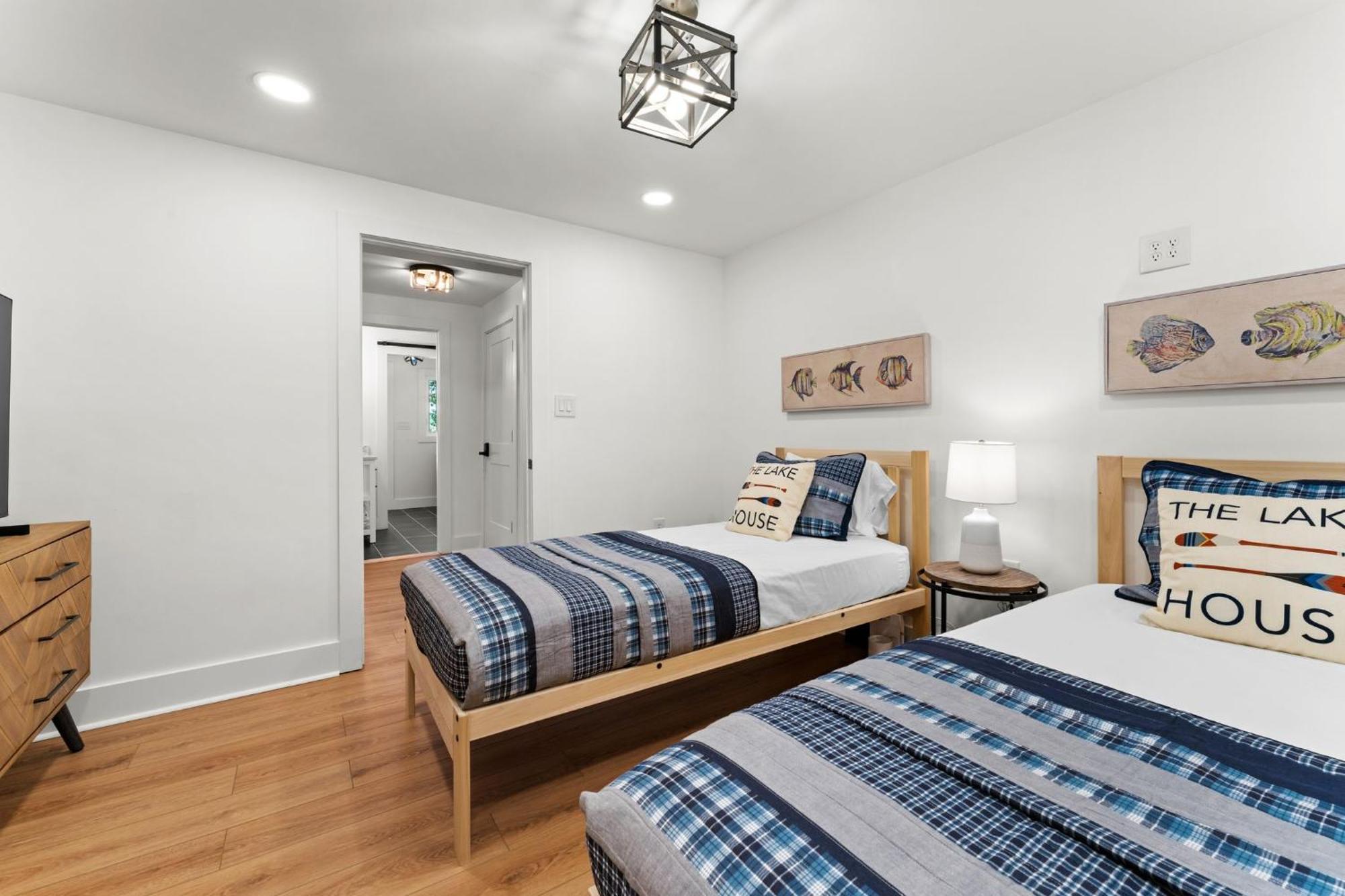 Lakefront Living موورسفيل المظهر الخارجي الصورة