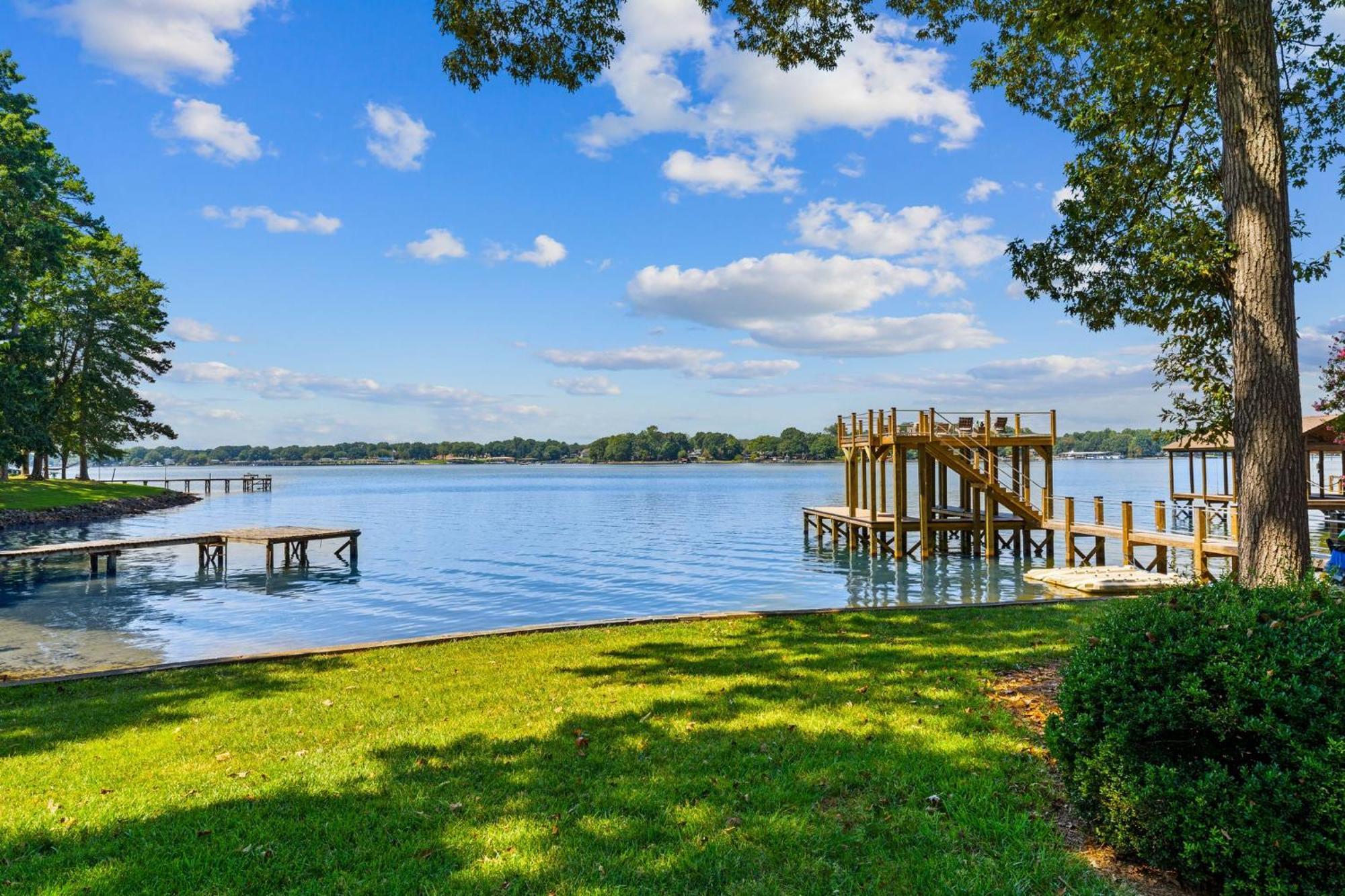 Lakefront Living موورسفيل المظهر الخارجي الصورة