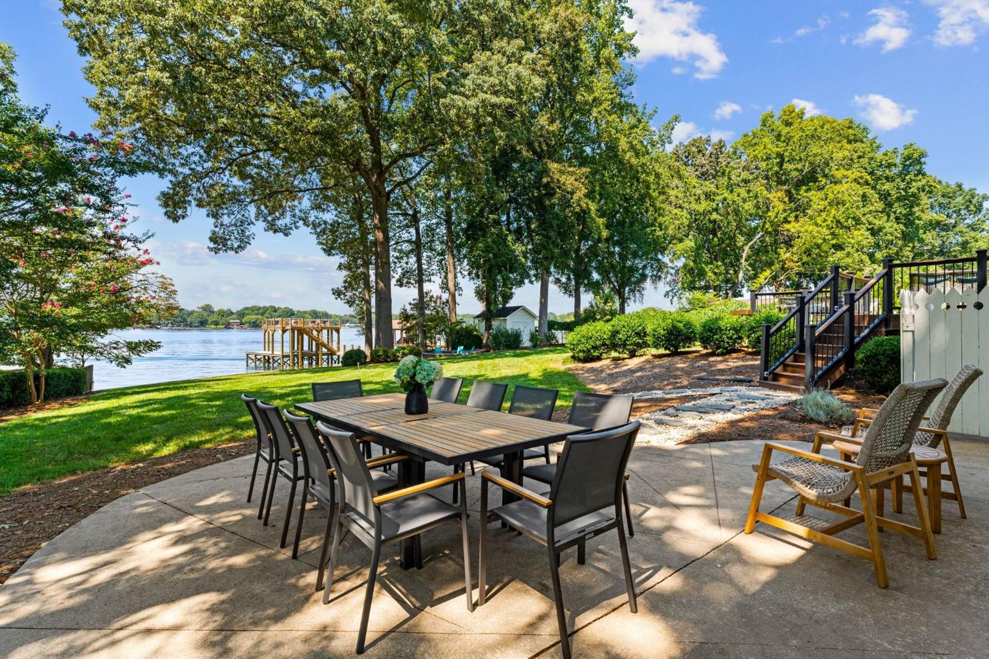 Lakefront Living موورسفيل المظهر الخارجي الصورة